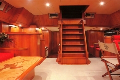 ORCA-MARINE-25-FAST-CRUISING-interieur-8-1200X694-70